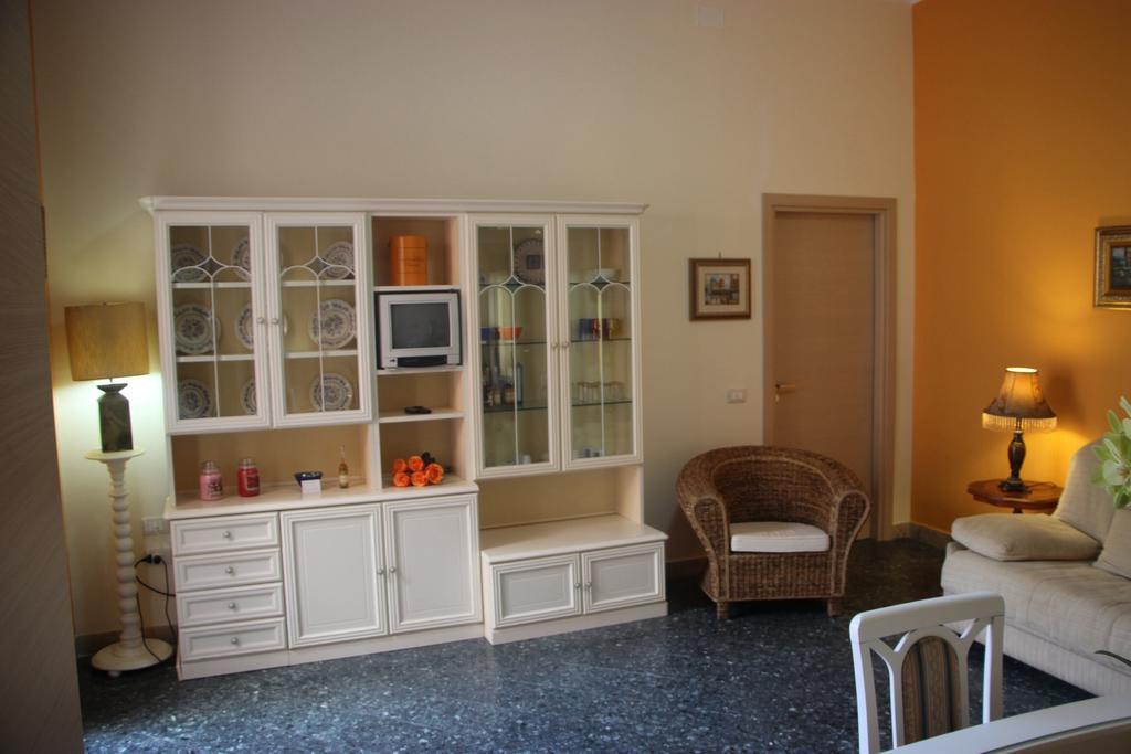 Ferienwohnung Palazzo Doria Marsala Zimmer foto