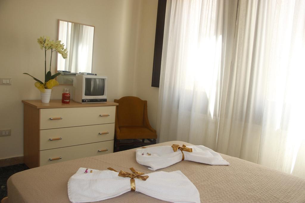 Ferienwohnung Palazzo Doria Marsala Zimmer foto