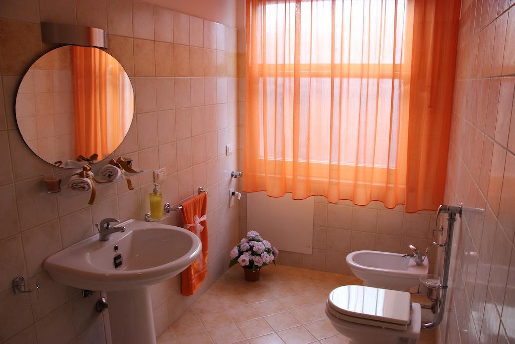 Ferienwohnung Palazzo Doria Marsala Zimmer foto